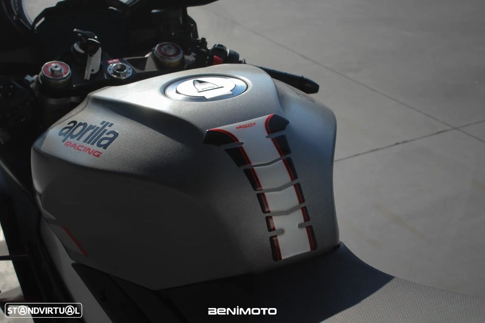 Aprilia RSV 4 - 14