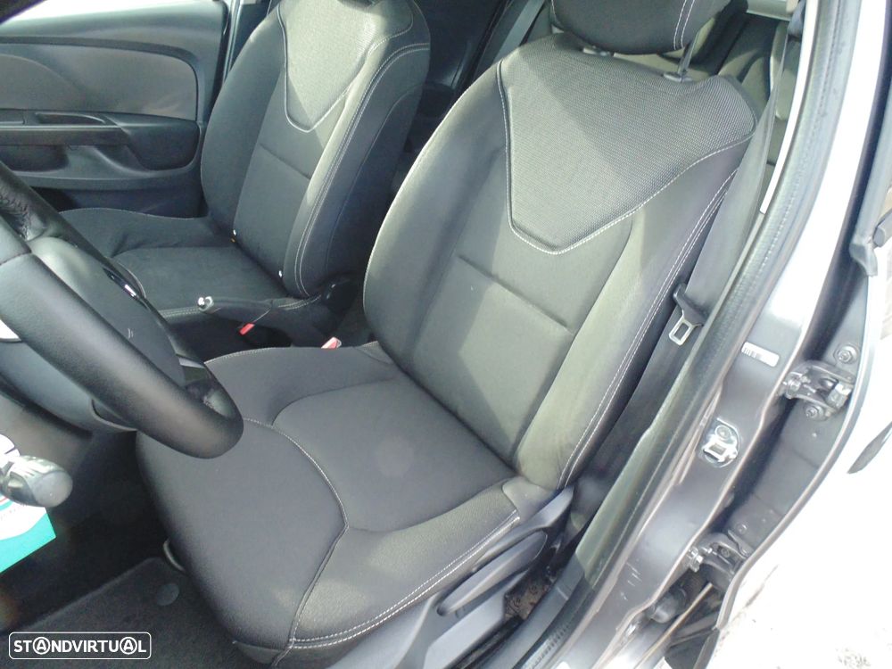 Renault Clio Sport Tourer 1.5 dCi Dynamique S - 23