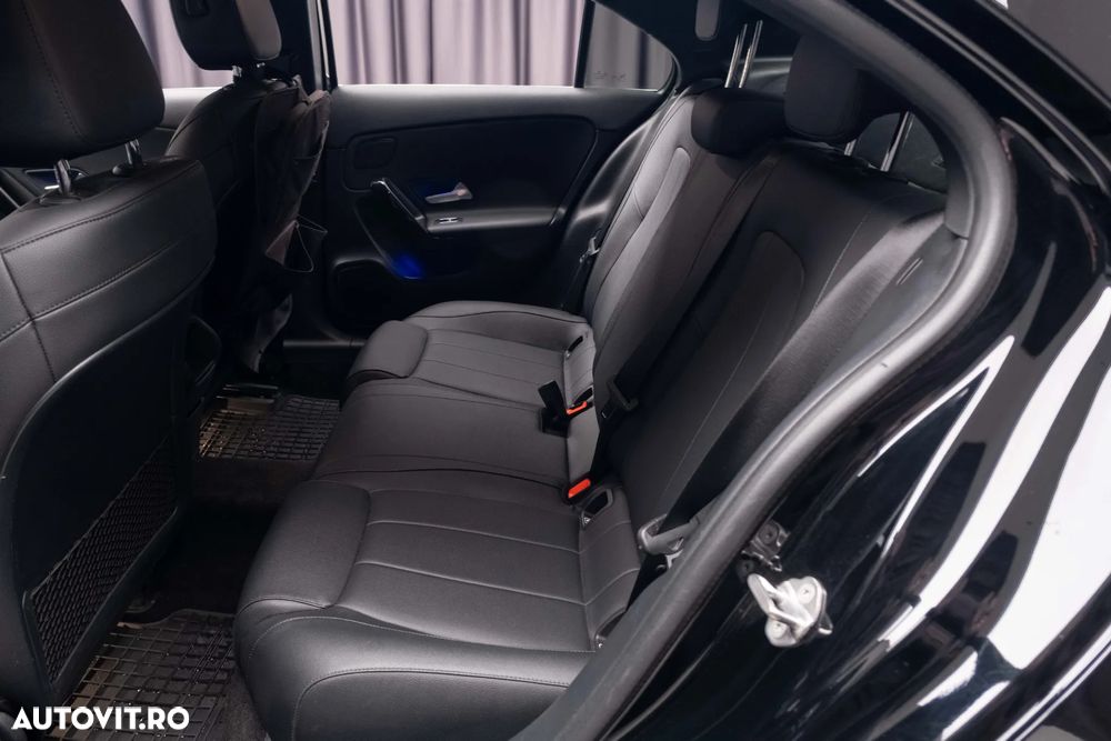 Mercedes-Benz A 220 - 27