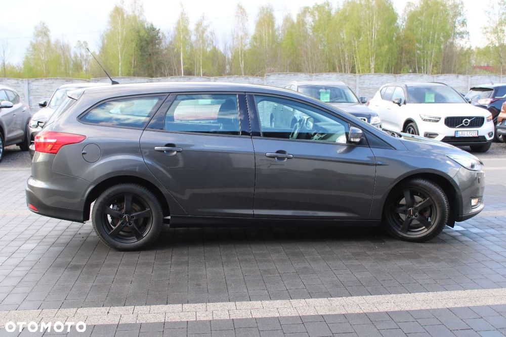 Ford Focus - 8