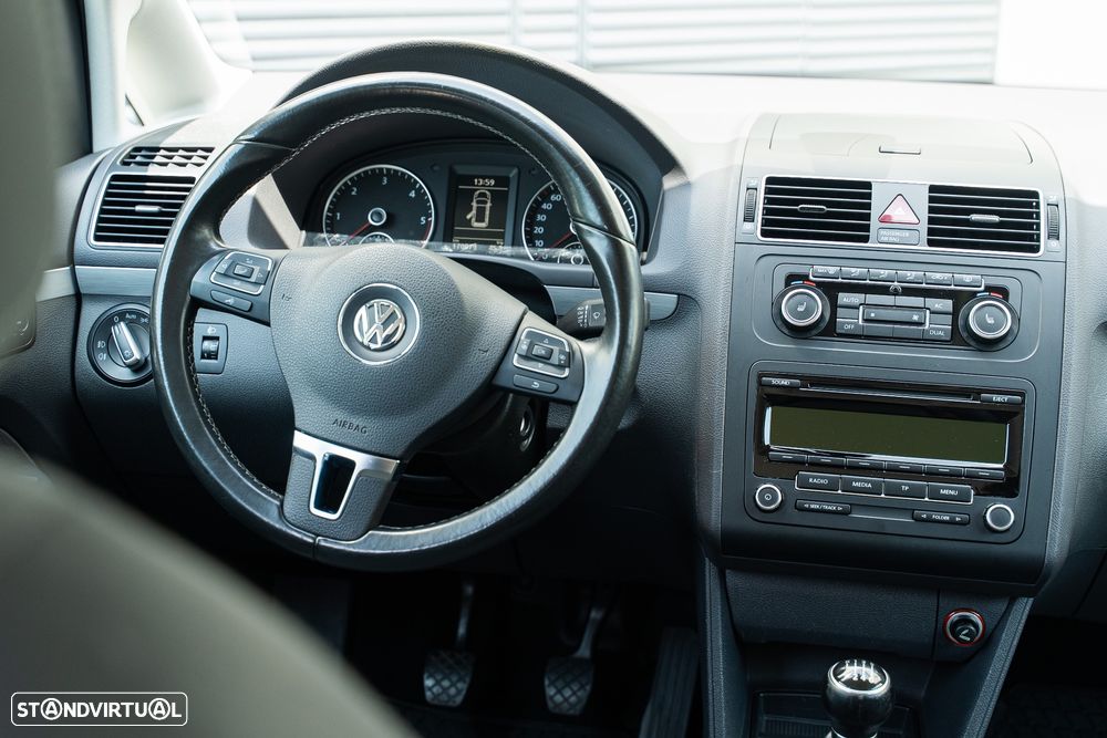 VW Touran 1.6 TDI Blue.Trendline 7L - 15