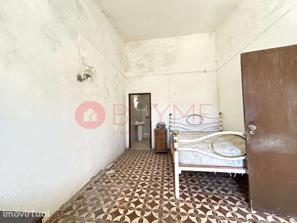 Moradia para Restaurar com Potencial de Construção em Vale Judeu - Grande imagem: 5/20