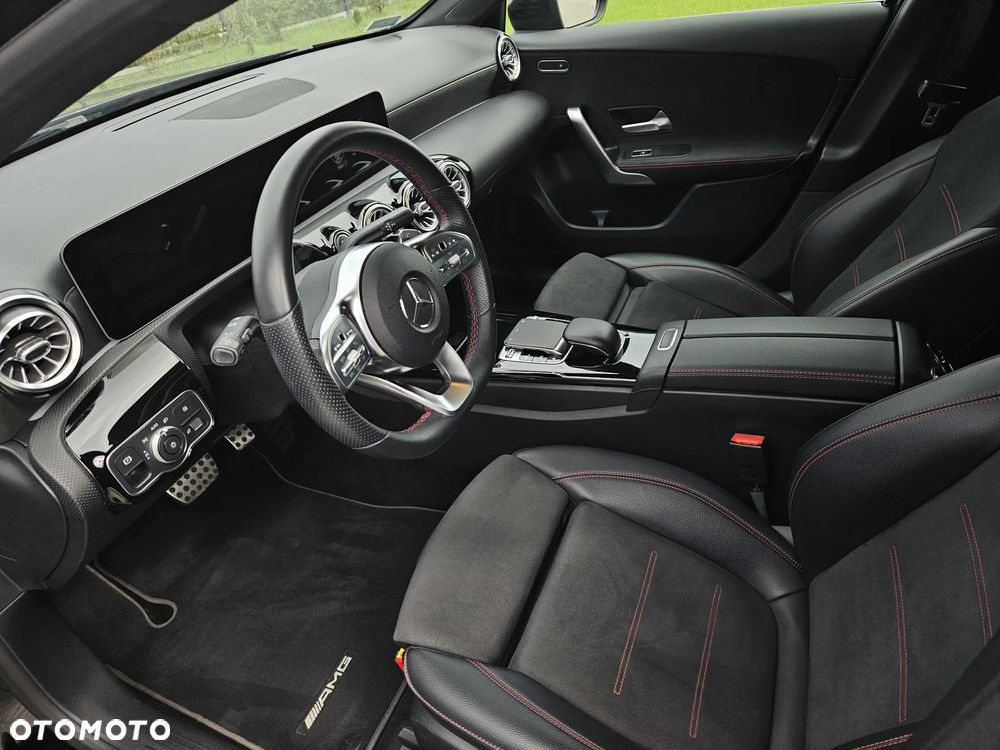 Mercedes-Benz Klasa A 220 4-Matic AMG Line 7G-DCT - 1