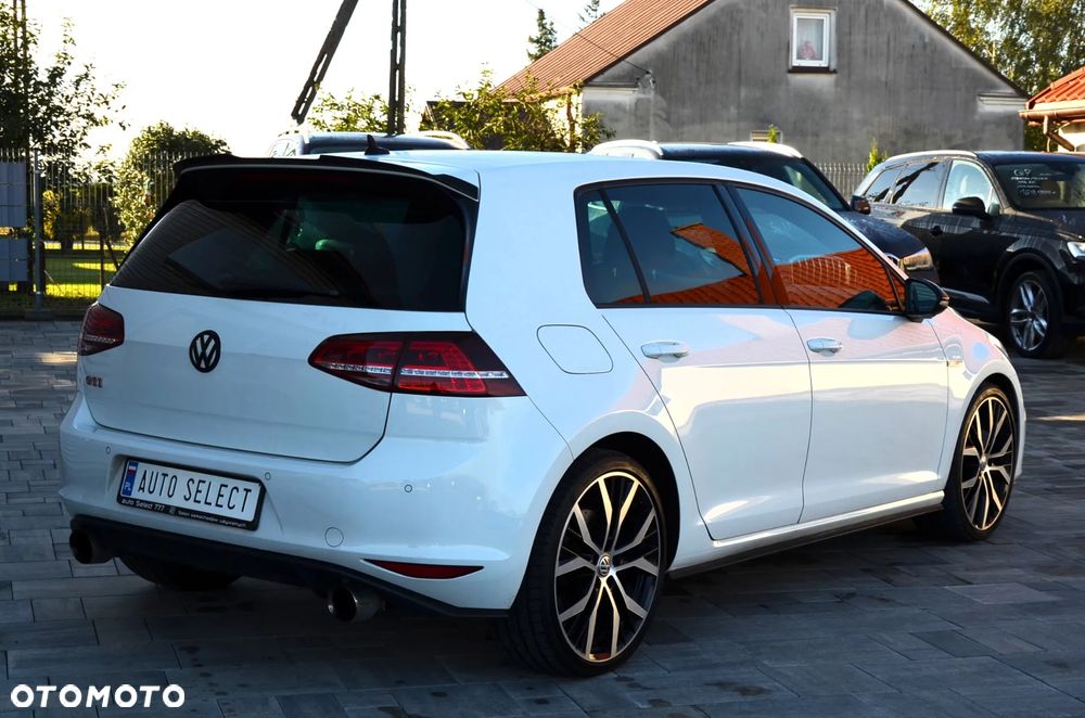 Volkswagen Golf GTI BlueMotion Technology - 6