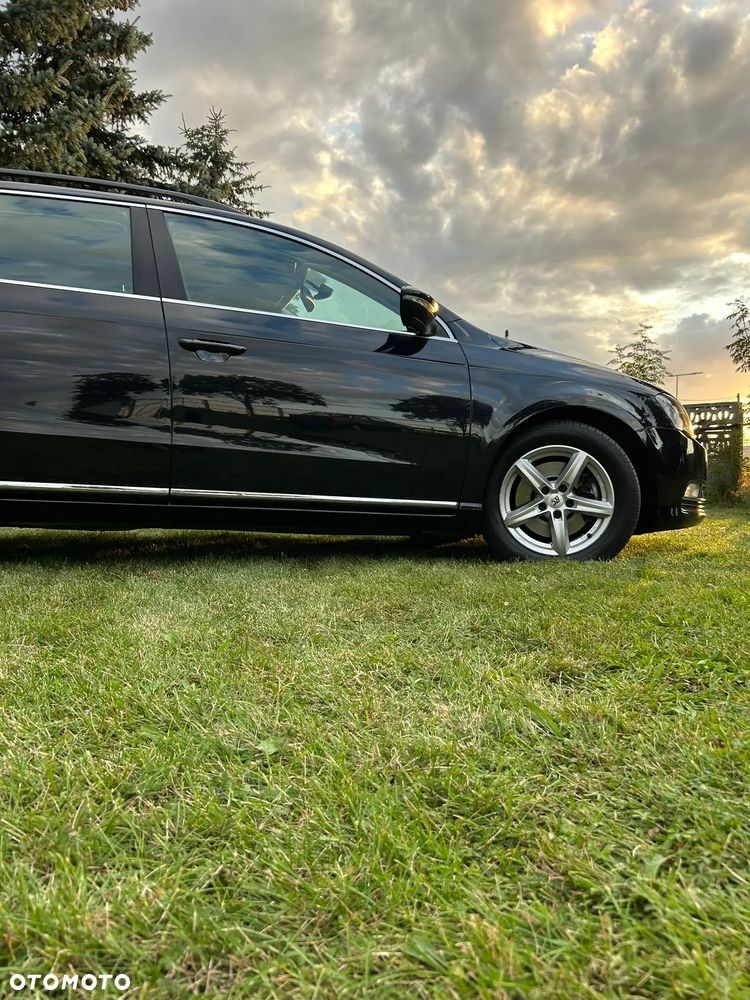 Volkswagen Passat - 15