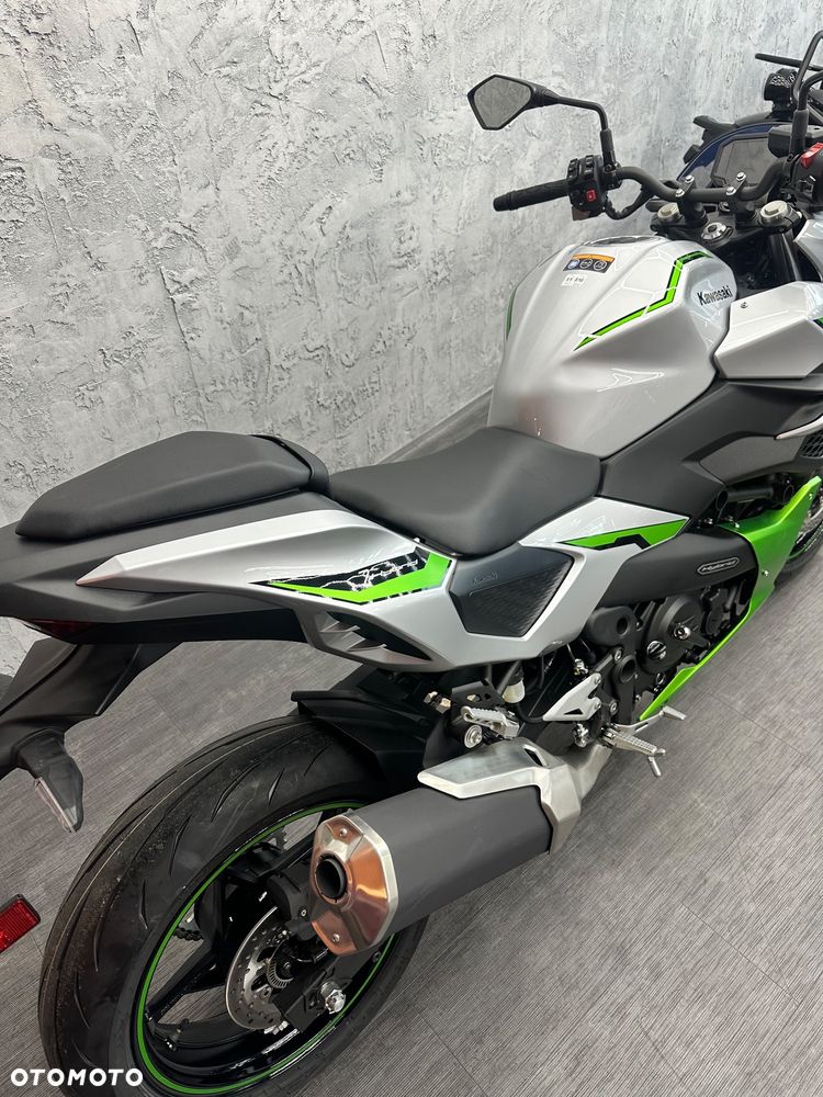 Kawasaki Z - 13