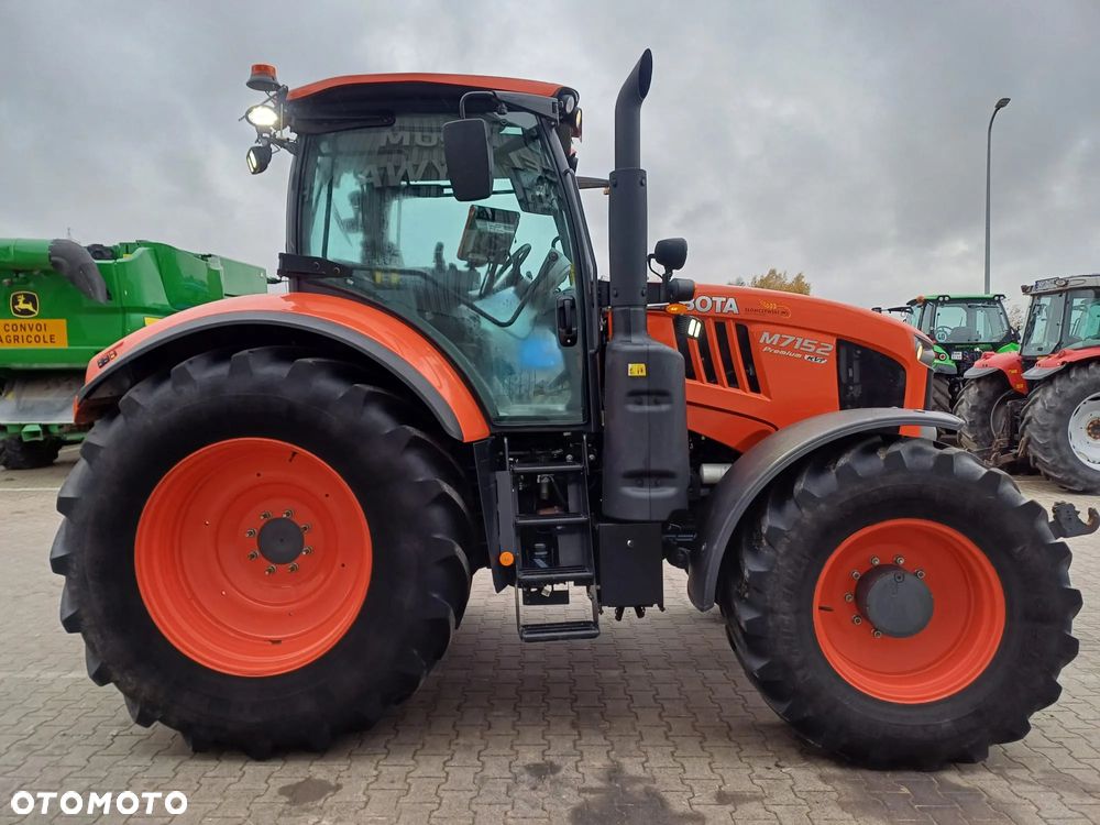 Kubota M7152 - 7