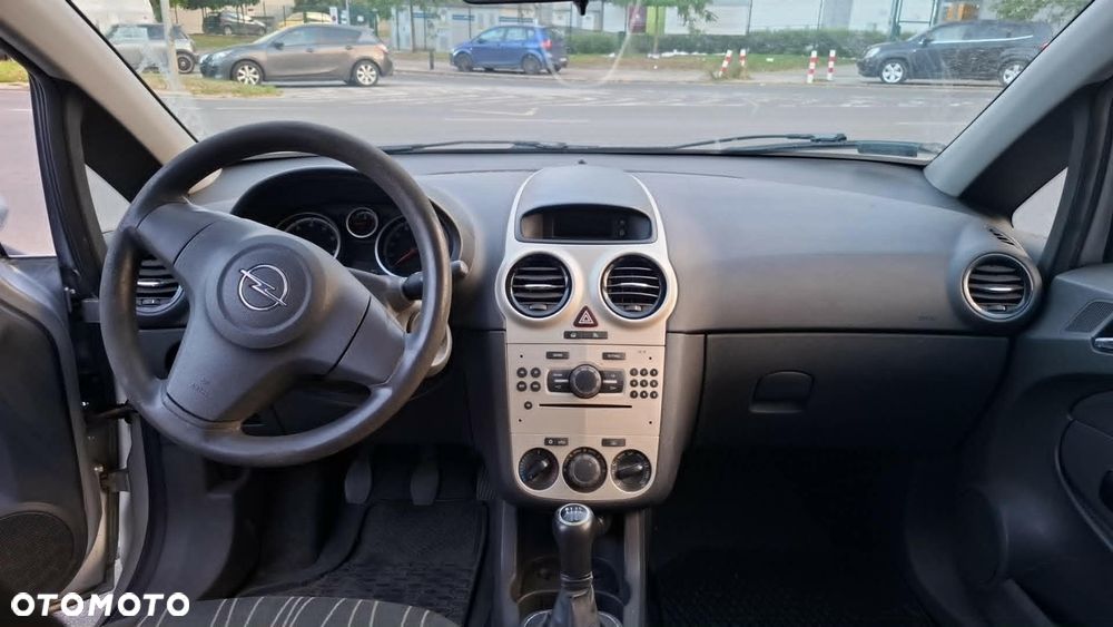 Opel Corsa 1.2 16V Enjoy - 7