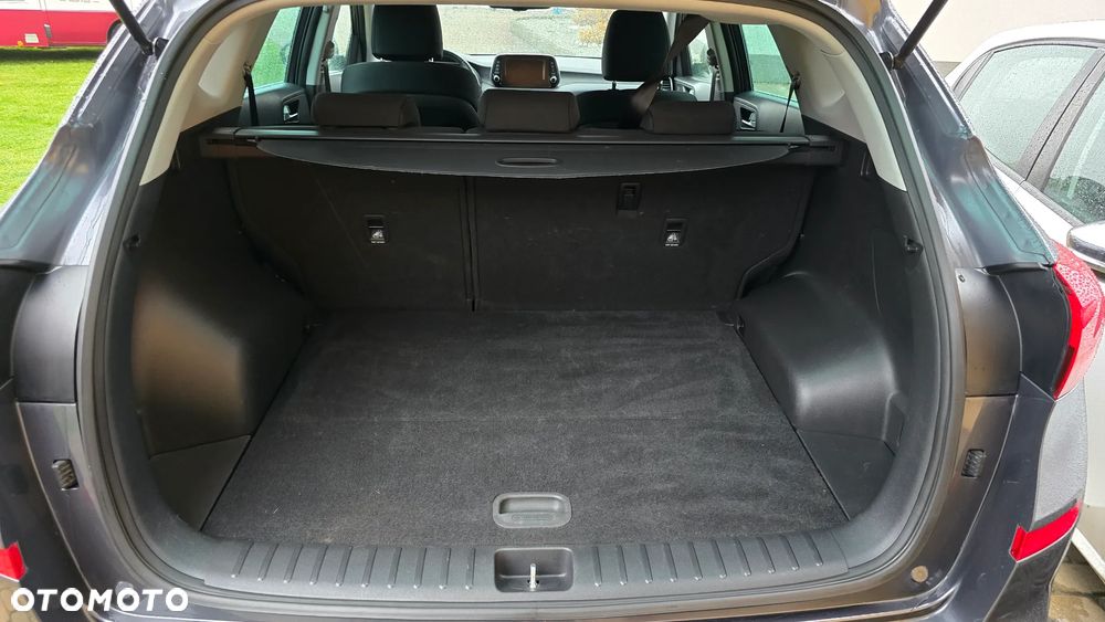 Hyundai Tucson 1.6 GDi 2WD Select - 28