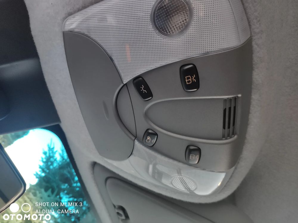 Mercedes-Benz Sprinter 319 - 32