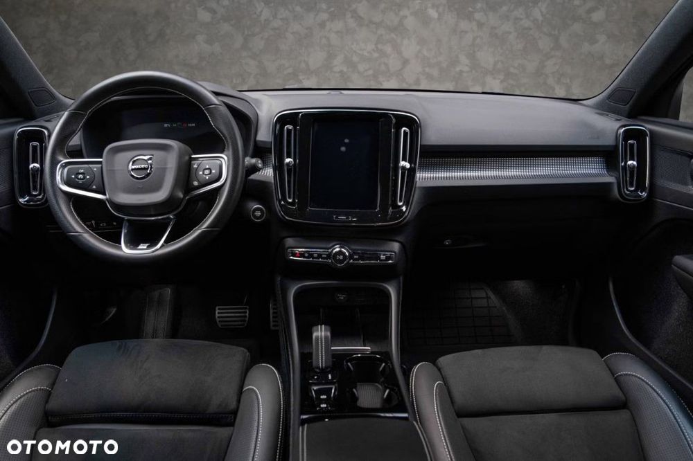 Volvo XC 40 T5 Twin Engine DKG R-Design - 13