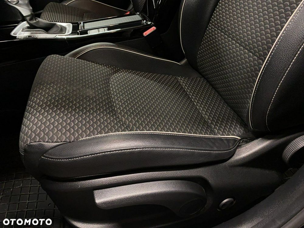 Kia XCeed - 14