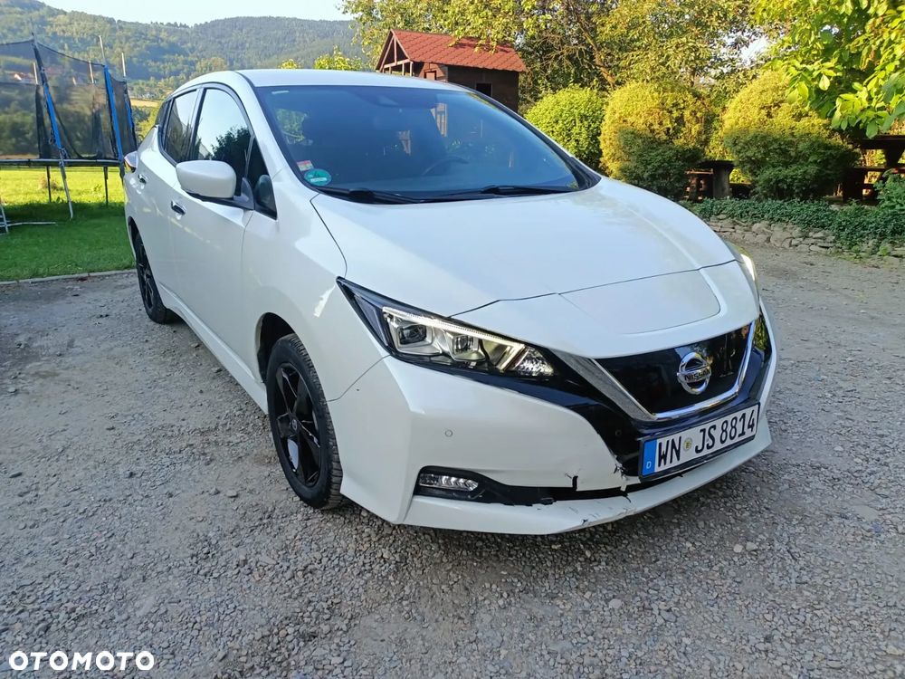 Nissan Leaf - 2