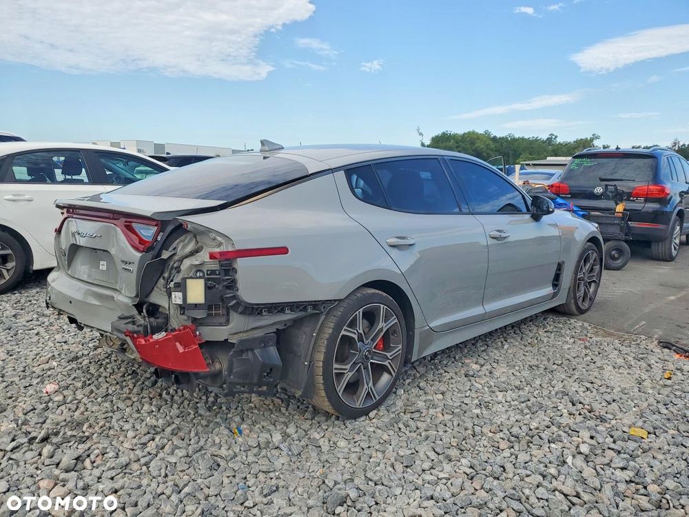 Kia Stinger 3.3 T-GDI V6 GT AWD - 4