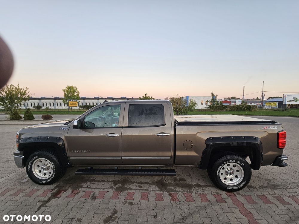 Chevrolet Silverado - 5