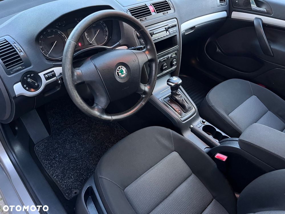 Skoda Octavia 1.9 TDI DPF DSG Ambiente - 27