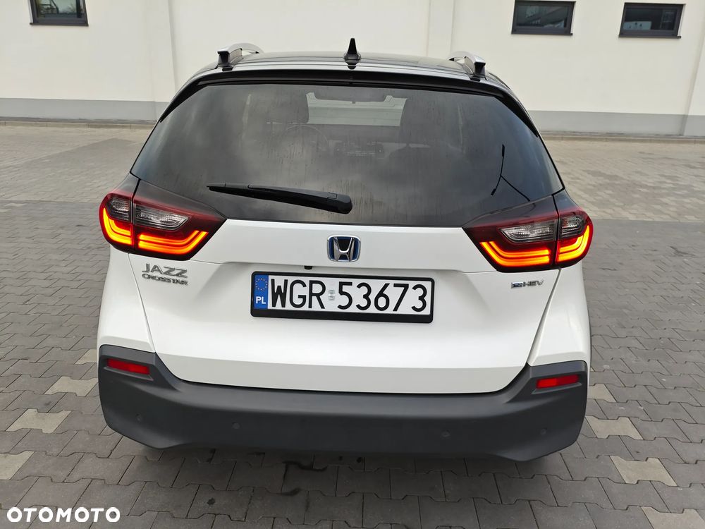 Honda Jazz 1.5 i-MMD Executive Crosstar (Czarny Dach) - 6