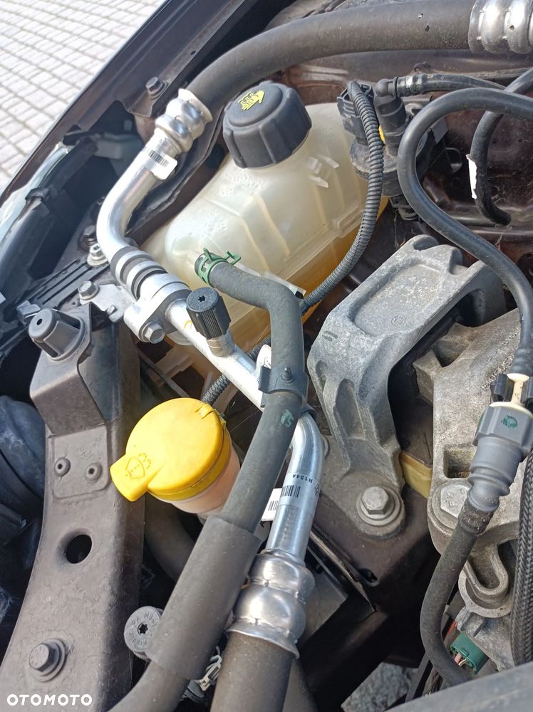 Renault Megane 1.2 Energy TCe Limited - 17