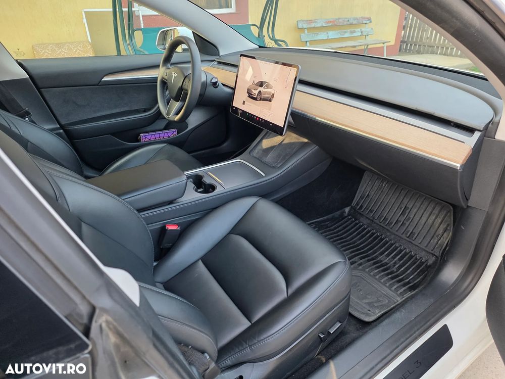 Tesla Model 3 RWD - 9