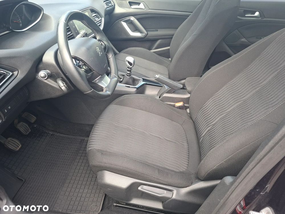 Peugeot 308 1.6 e-HDi Access S&S - 11