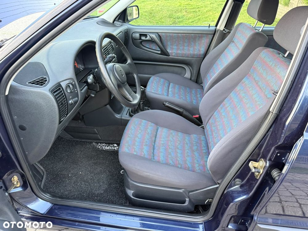 Volkswagen Polo 75 - 20