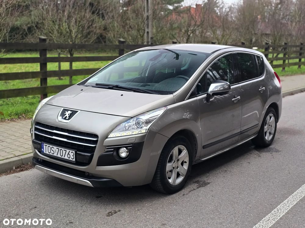 Peugeot 3008 Hybrid4 - 9