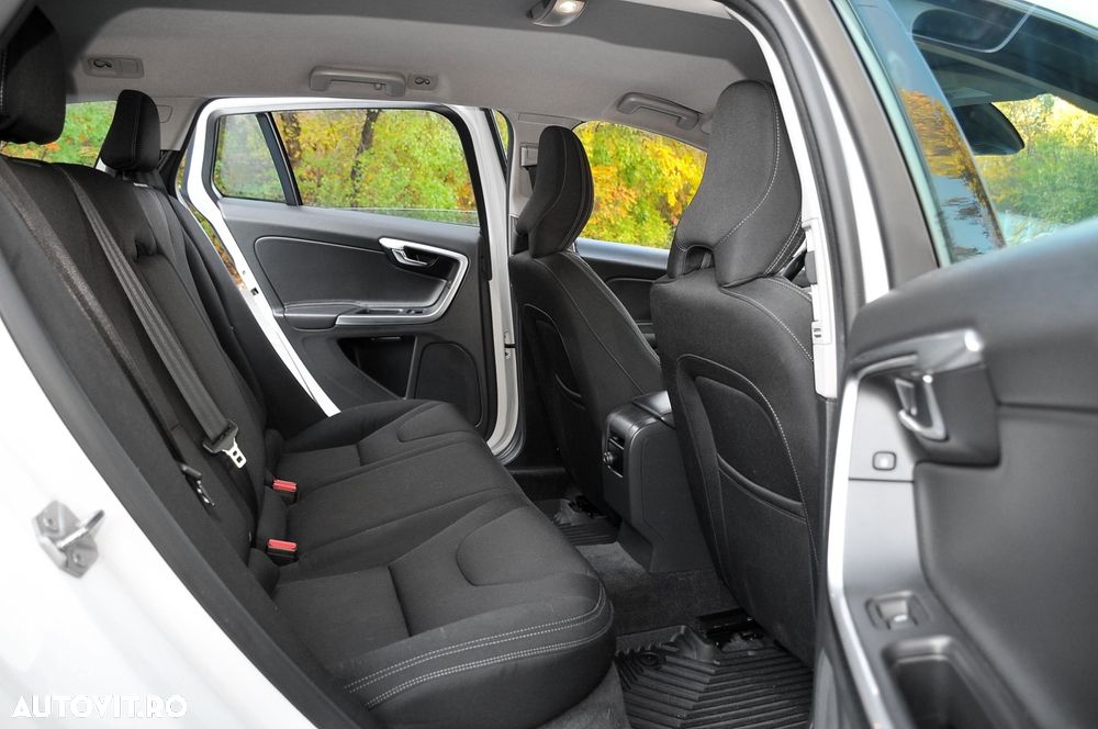 Volvo V60 D2 Kinetic - 20