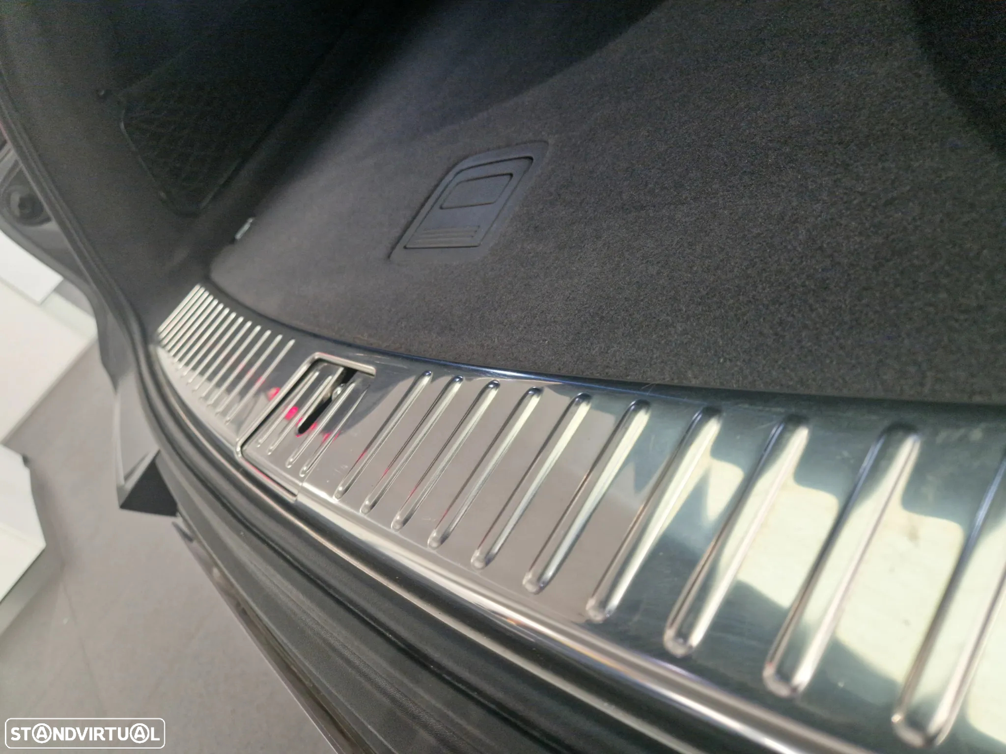 Porsche Cayenne Coupé E-Hybrid - 15