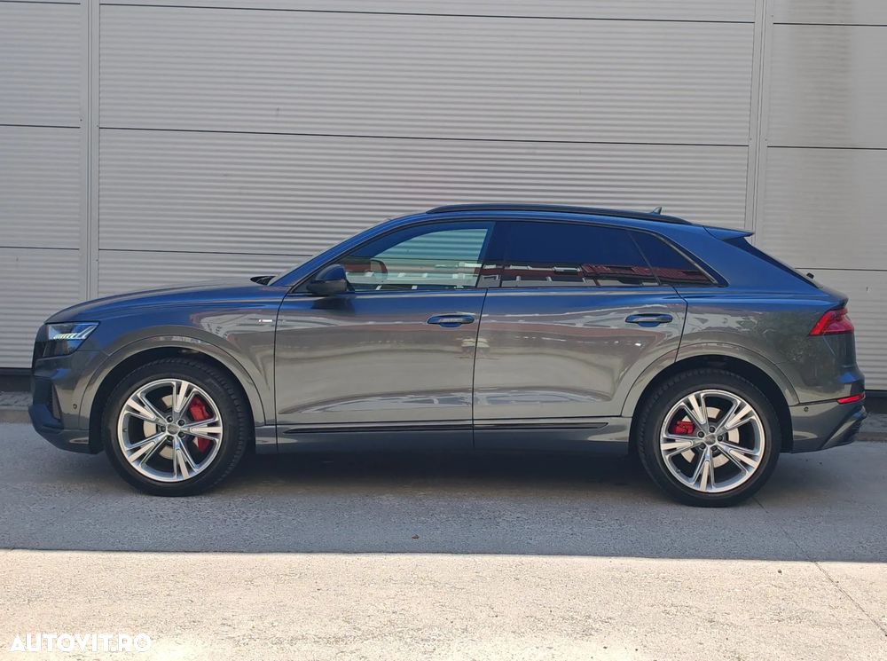 Audi Q8 - 9