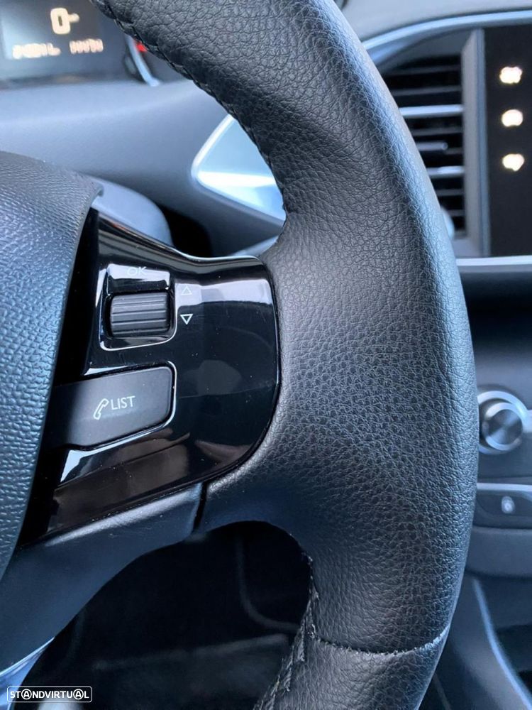 Peugeot 308 SW 1.6 BlueHDi Style - 18