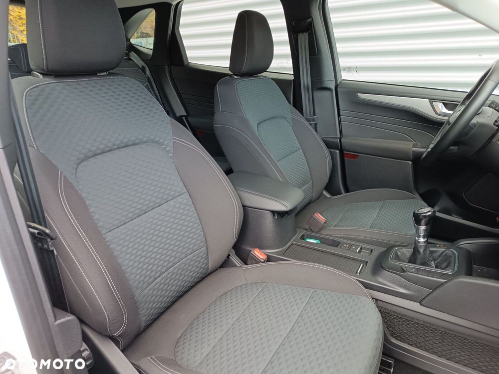 Ford Kuga 1.5 EcoBlue FWD Titanium - 29