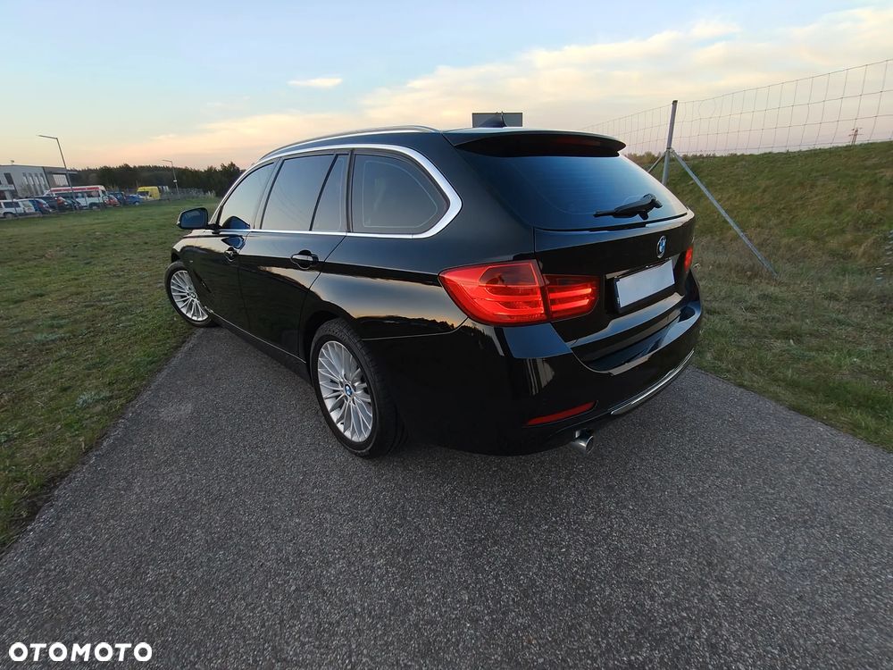 BMW Seria 3 318d Luxury Line - 13