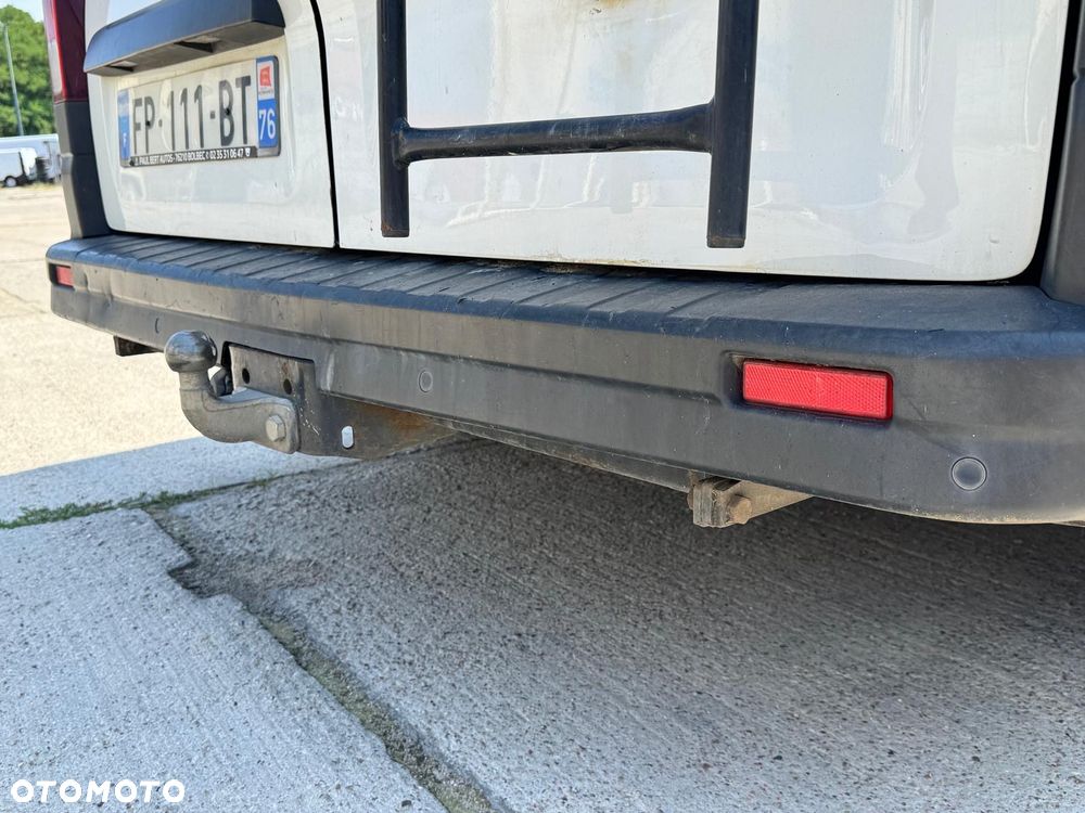 Renault Trafic - 13