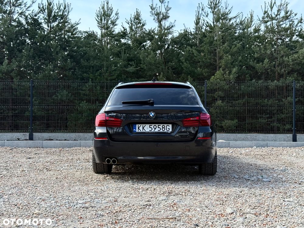 BMW Seria 5 530d xDrive Sport-Aut Luxury Line - 27