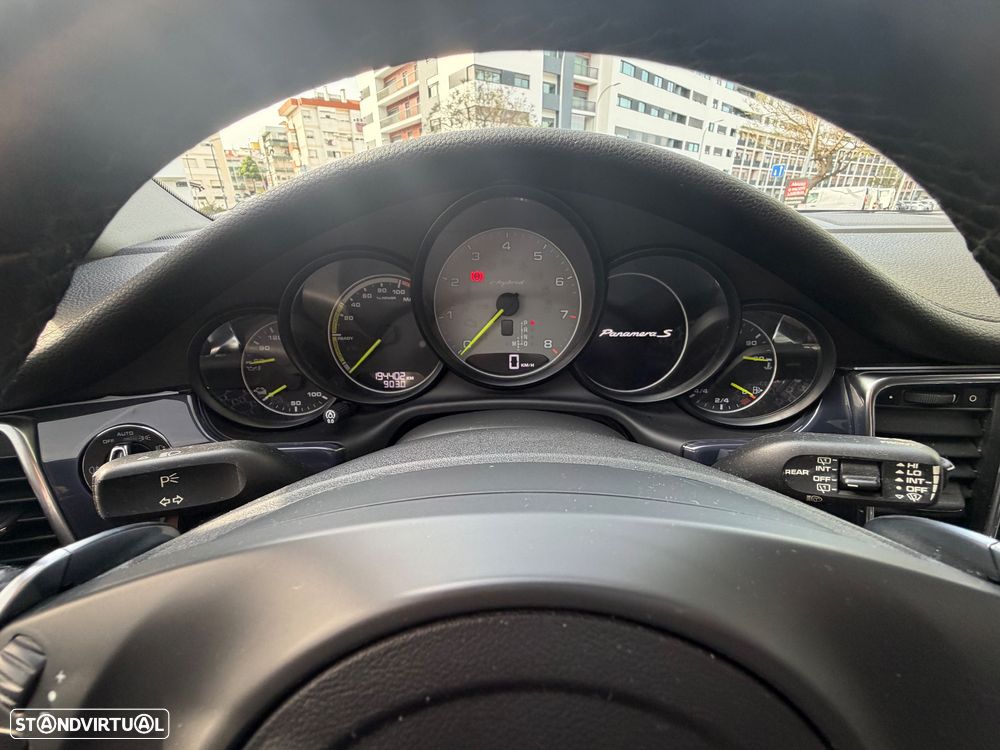 Porsche Panamera S Hybrid - 37
