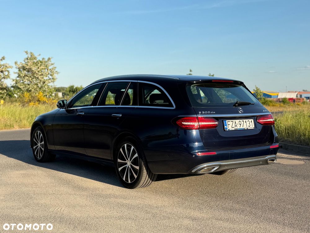 Mercedes-Benz Klasa E 300 de 4Matic 9G-TRONIC Night Edition - 13