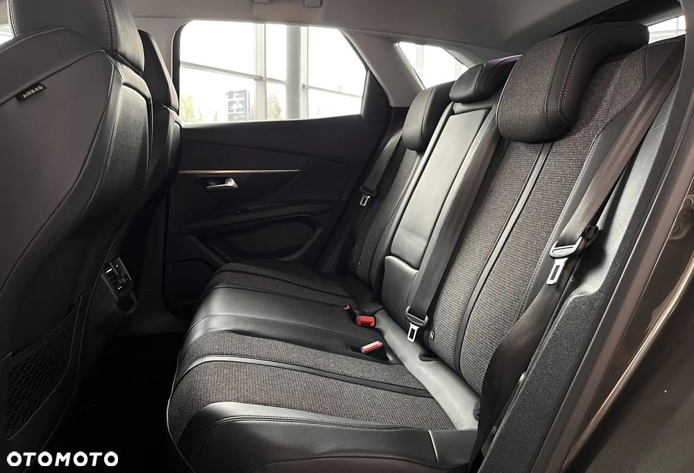 Peugeot 3008 PureTech 130 Stop & Start GPF EAT8 Allure Business-Paket - 23