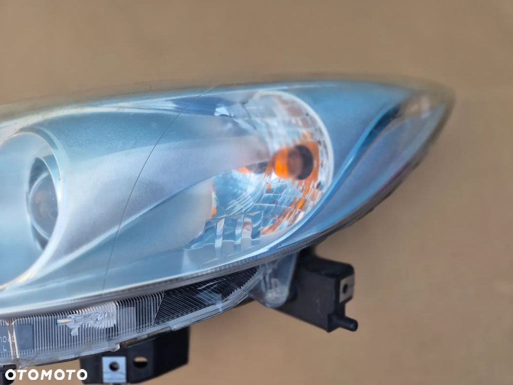 Mazda 5 II lampa lewa.OE.2010-2015. 100% - 4