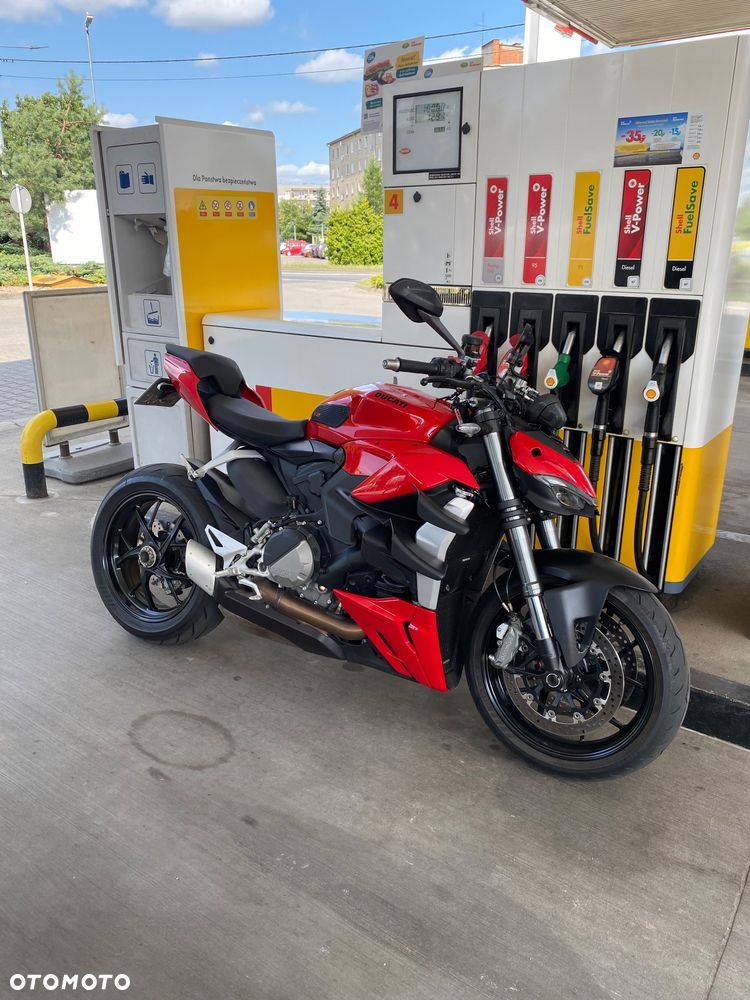 Ducati Streetfighter V2 - 23