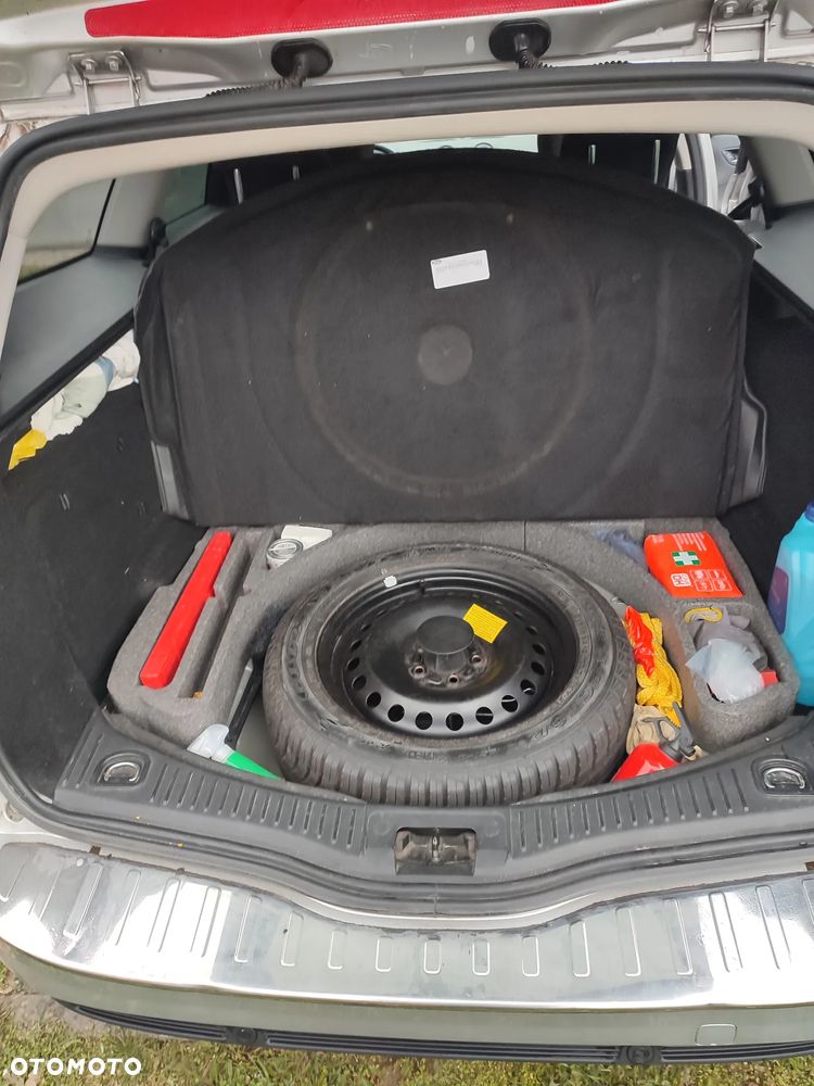 Ford Mondeo 2.0 TDCi Titanium - 16