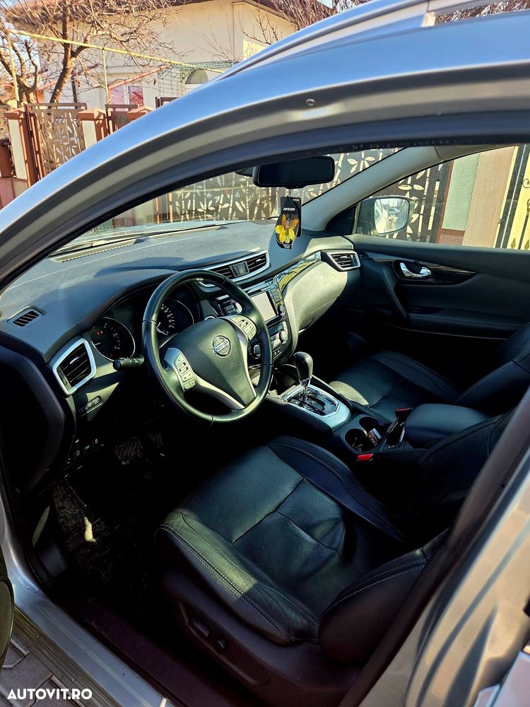 Nissan Qashqai 1.6 DCI Xtronic TEKNA - 9