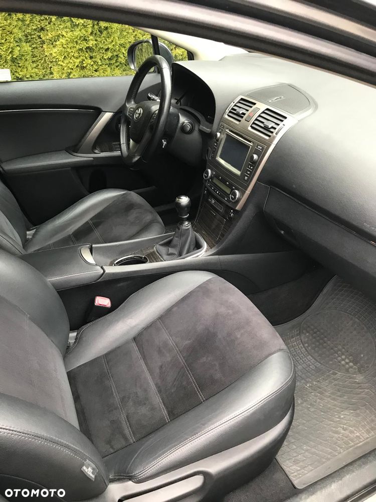 Toyota Avensis 1.8 Prestige - 6