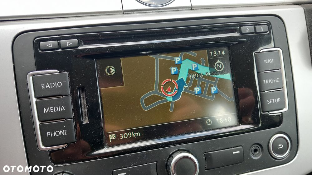 Volkswagen Passat 1.6 TDI Comfortline - 17