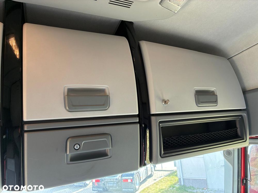 Renault T520 EVO SLEEPER CAB - 21