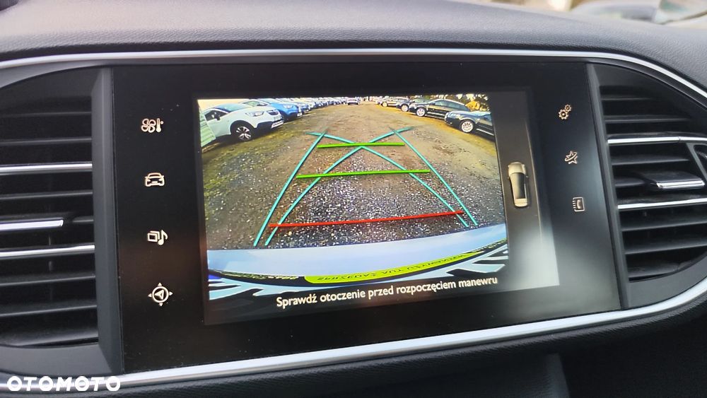 Peugeot 308 BlueHDi 150 Stop & Start Allure - 28