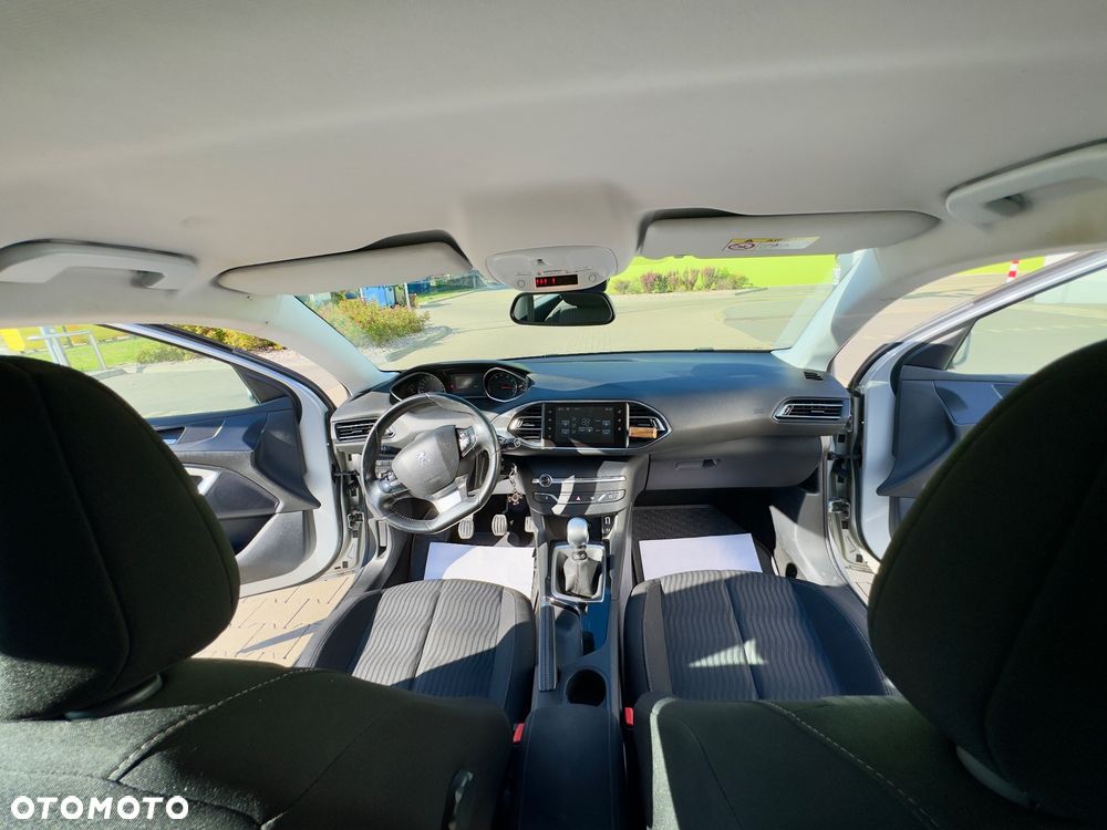 Peugeot 308 125 THP Active - 13