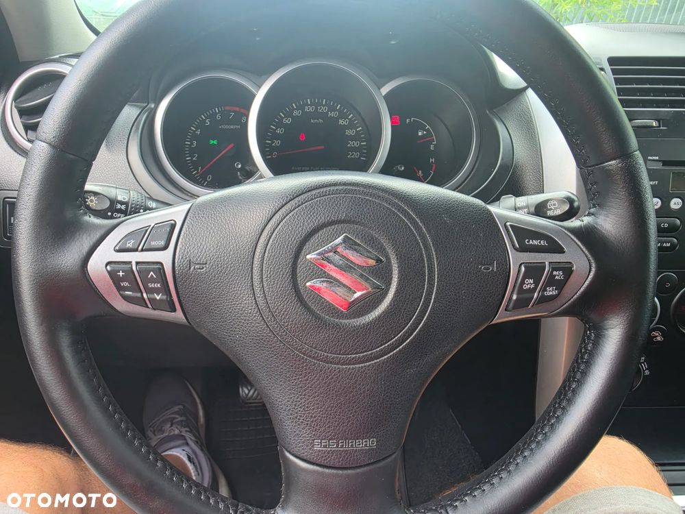 Suzuki Grand Vitara - 29
