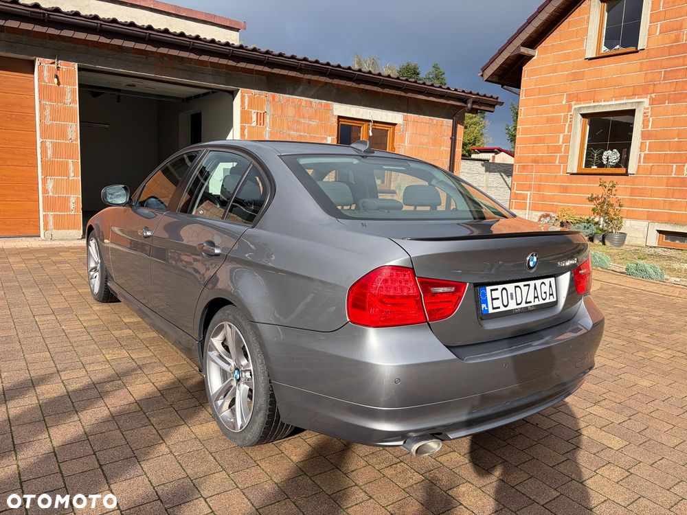 BMW Seria 3 320d - 16