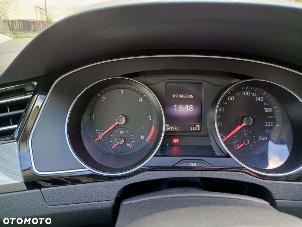 Volkswagen Passat Alltrack 2.0 TDI SCR 4Mot DSG - 18