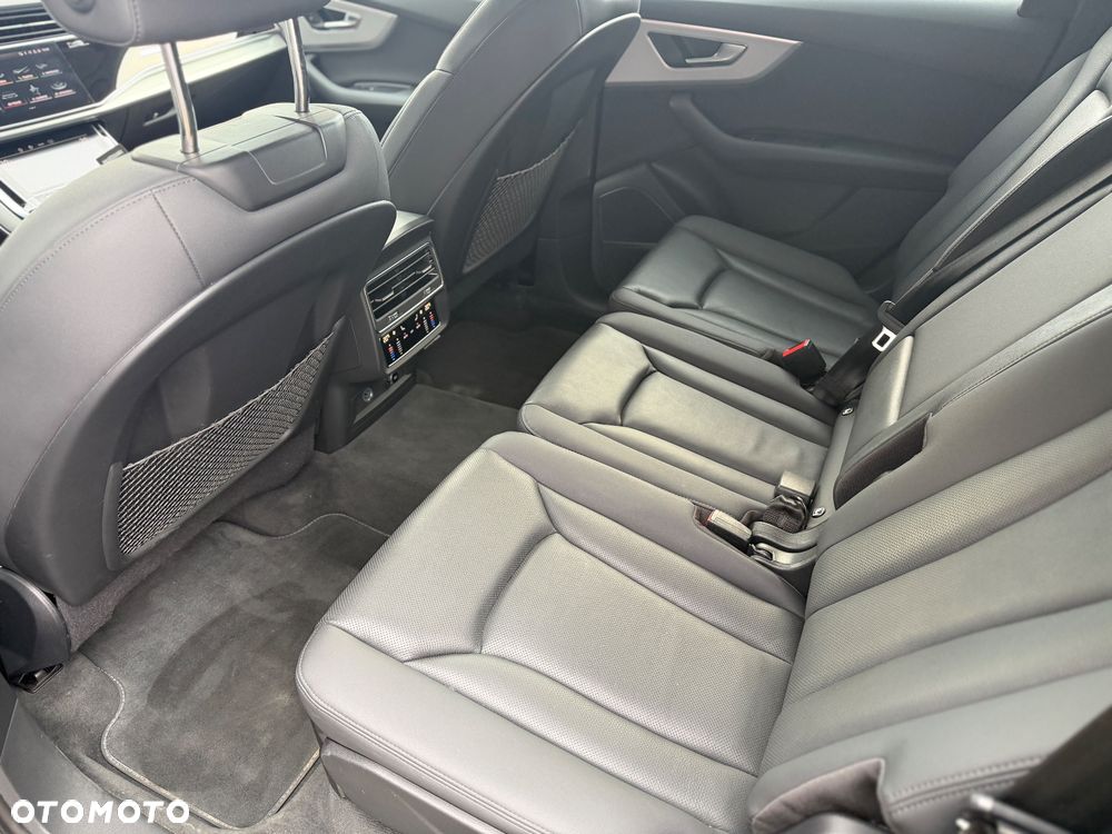 Audi Q7 - 17
